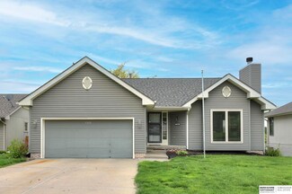 7328 N 85th St, Omaha, NE 68122