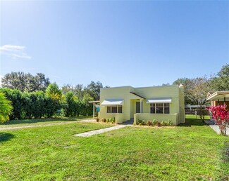 1937 Richmond Rd, Lakeland, FL 33803