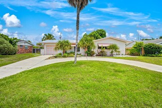 9832 Daisy Ave, Palm Beach Gardens, FL 33410