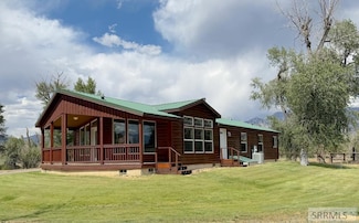 3858 Quail Ln, MacKay, ID 83251