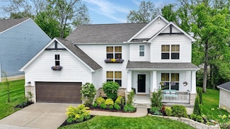 7202 Treetop Ln, Madeira, OH 45243
