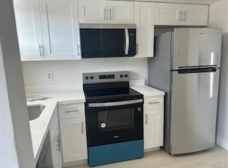 8300 Sunrise Lakes Blvd Unit 204, Sunrise, FL 33322