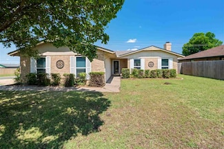 1621 NW 76th St, Lawton, OK 73505