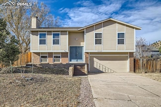 1640 Eyrie Dr, Colorado Springs, CO 80919