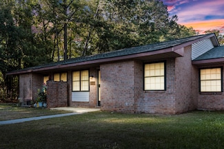 7914 Dutch Ct, North Charleston, SC 29420