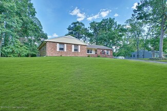 4 Bock Blvd, Howell, NJ 07731