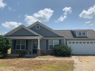 310 Connie Ct, Beulaville, NC 28518