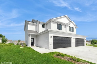 7000 Lake Hill Dr Unit 74, Des Moines, IA 50320