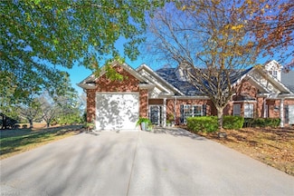 2021 Salisbury Square Unit 2227, Winston Salem, NC 27127