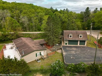 5705 Centerline Rd, Newaygo, MI 49337