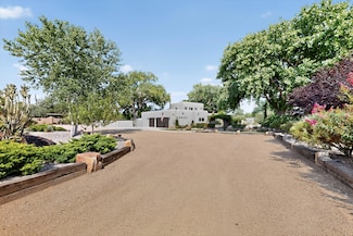 2609 Pajarito Meadows Rd SW, Albuquerque, NM 87105