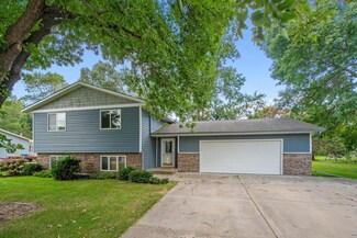 11561 55th St NE, Albertville, MN 55301