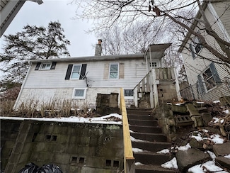 14 Dickson Rd Unit REAR, Sewickley, PA 15143
