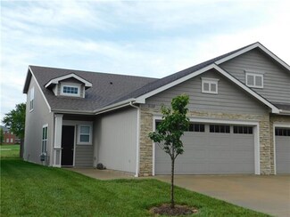 3102 W 31st Terrace, Lawrence, KS 66047