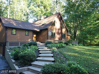 5340 Cove View Dr, Saint Leonard, MD 20685