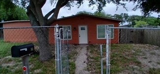 450 Skipper Ln, Corpus Christi, TX 78418