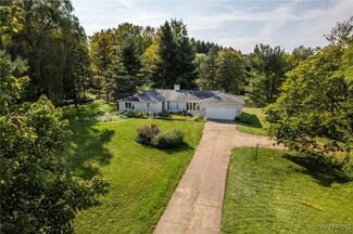 493 Davis Rd, East Aurora, NY 14052