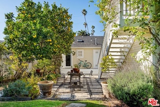 2621 Grandview Ave, Venice, CA 90291