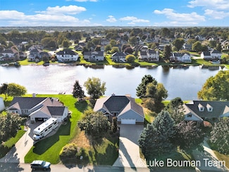 975 Bluff Lake Dr, Zeeland, MI 49464