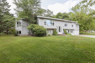 212 Howard St, Bangor, ME 04401
