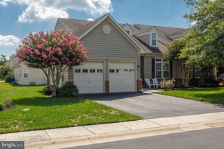 44 Brighton St, Ocean View, DE 19970