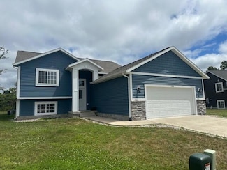 1316 Waters Edge Ct, Whitehall, MI 49461