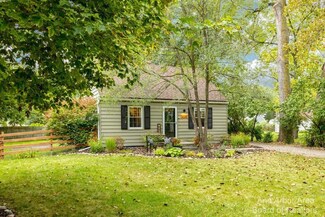 2730 Parkwood Ave, Ann Arbor, MI 48104