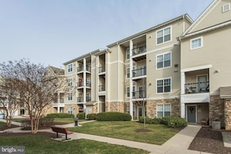 5106 I Travis Edward Way Unit I, Centreville, VA 20120