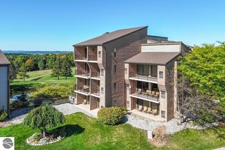 5026 Valleyway Dr Unit 63, Williamsburg, MI 49690