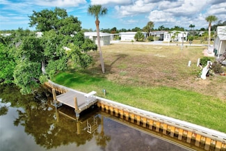 65 King Arthur Dr, Nokomis, FL 34275