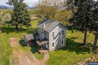 26945 Gap Rd, Brownsville, OR 97327