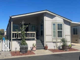 500 W 10th St Unit 61, Gilroy, CA 95020
