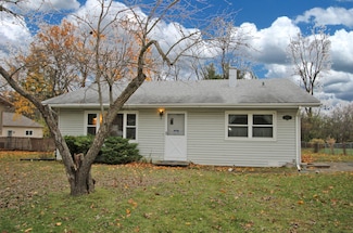 1032 Betty Dr, Lake Zurich, IL 60047