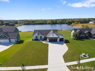 6082 Molli Dr, Allendale, MI 49401