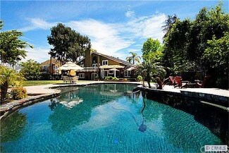 25401 Coach Springs Ln, Laguna Hills, CA 92653