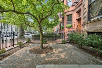 261 Marlborough St Unit 1, Boston, MA 02116