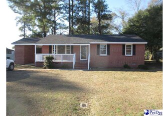 806 E Jackson St, Dillon, SC 29536