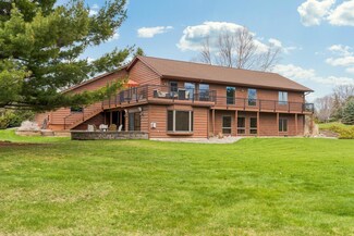 7767 64th St N, Saint Paul, MN 55115