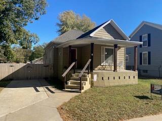 707 Hawkes St, Gypsum, KS 67448