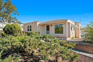 812 Country Club Dr, Chula Vista, CA 91911