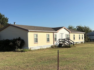 135 Paint Ct, Stephenville, TX 76401