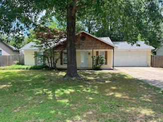 1011 Green Valley Dr, Bryant, AR 72022