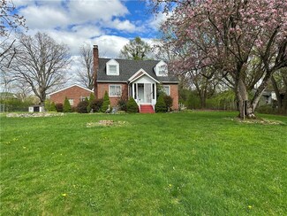 2910 Rosedale Ave, New Castle, PA 16105