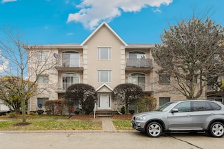 9437 S 79th Ave Unit 304, Hickory Hills, IL 60457