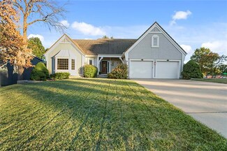 301 NE Brockton Dr, Lees Summit, MO 64064
