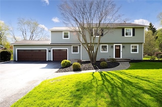 47 Kirklees Rd, Pittsford, NY 14534