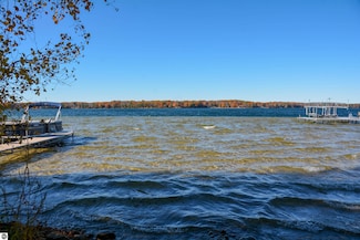 1335 Outer Dr W, Traverse City, MI 49685