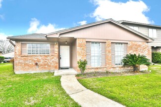 13050 Clarewood Dr, Houston, TX 77072