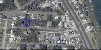 000 13th St, Micco, FL 32976