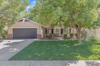 2859 W Payson Ct, Visalia, CA 93291
